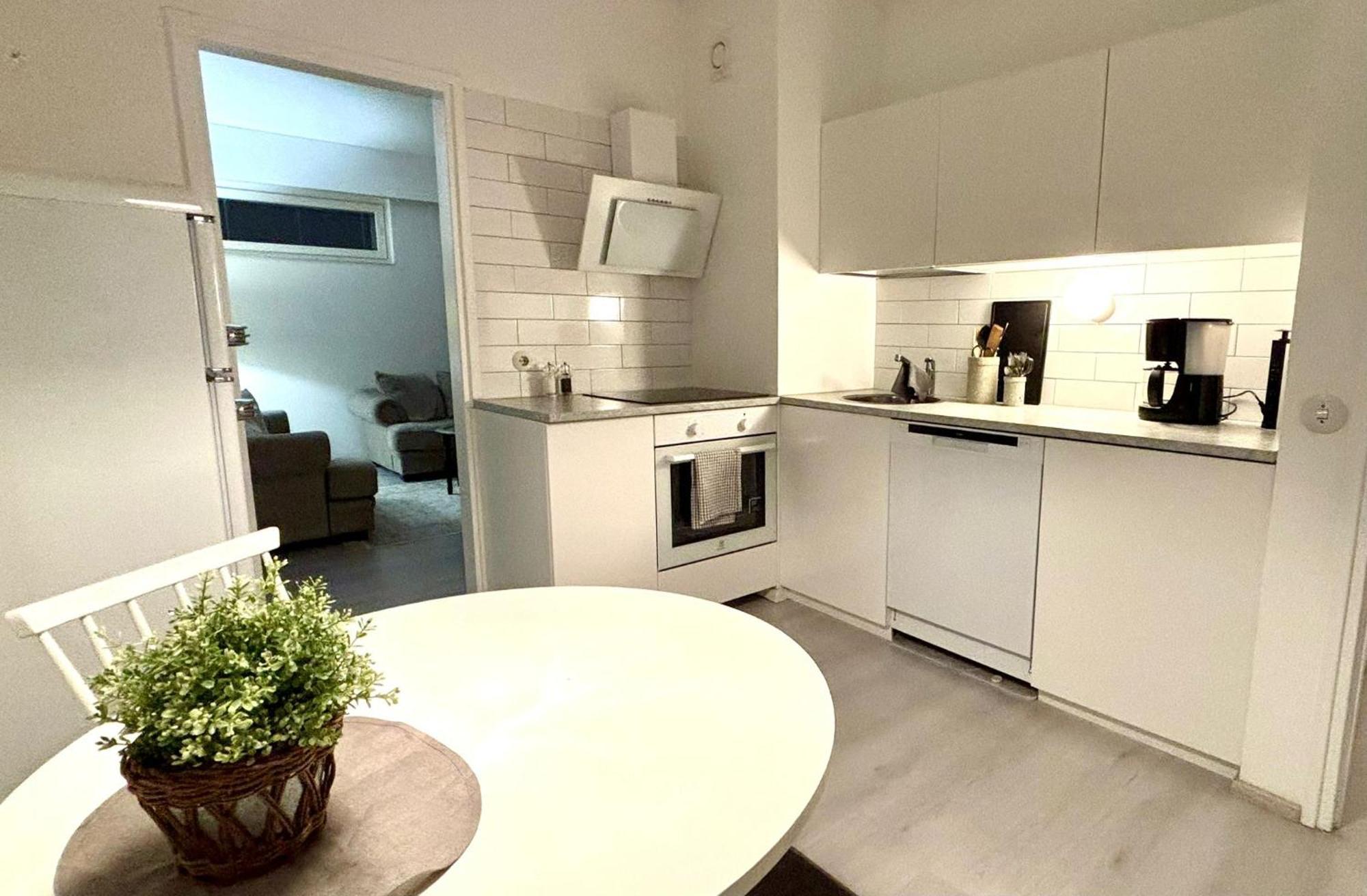 Nicely Furnished Apartment Near Centrum, Free Parking بوري المظهر الخارجي الصورة